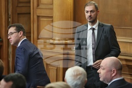 Парламент - проектокабинет - заседание - кандидати за министри