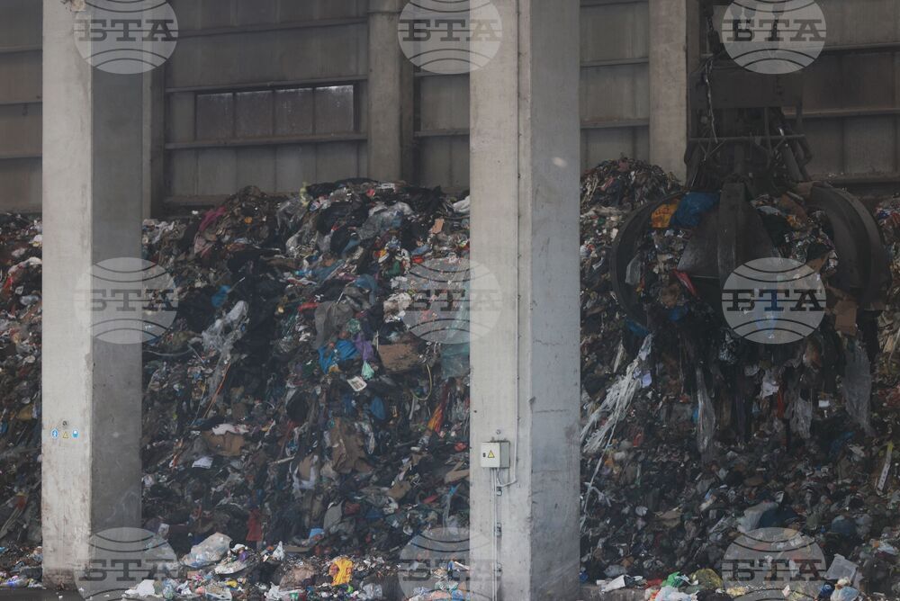 Престъпленията с отпадъци са третият най-доходоносен незаконен бизнес в Европа, сочи доклад на Центъра за изследване на демокрацията