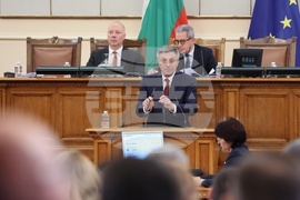 Парламент - проектокабинет - заседание - Мустафа Карадайъ