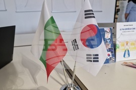 Бургас - Цветелина Борисова - "Корейското чудо халю" - представяне