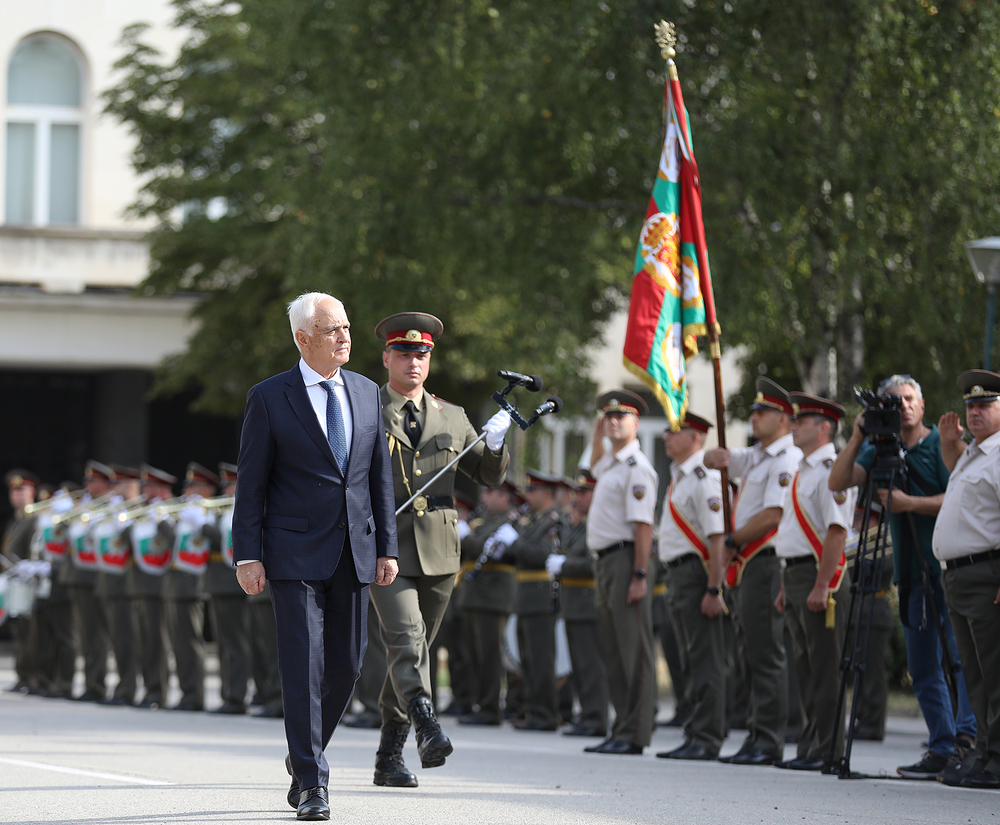 Министърът на отбраната Атанас Запрянов: Силна българска отбрана е възможна само с хора, възпитани и изградени като истински лидери