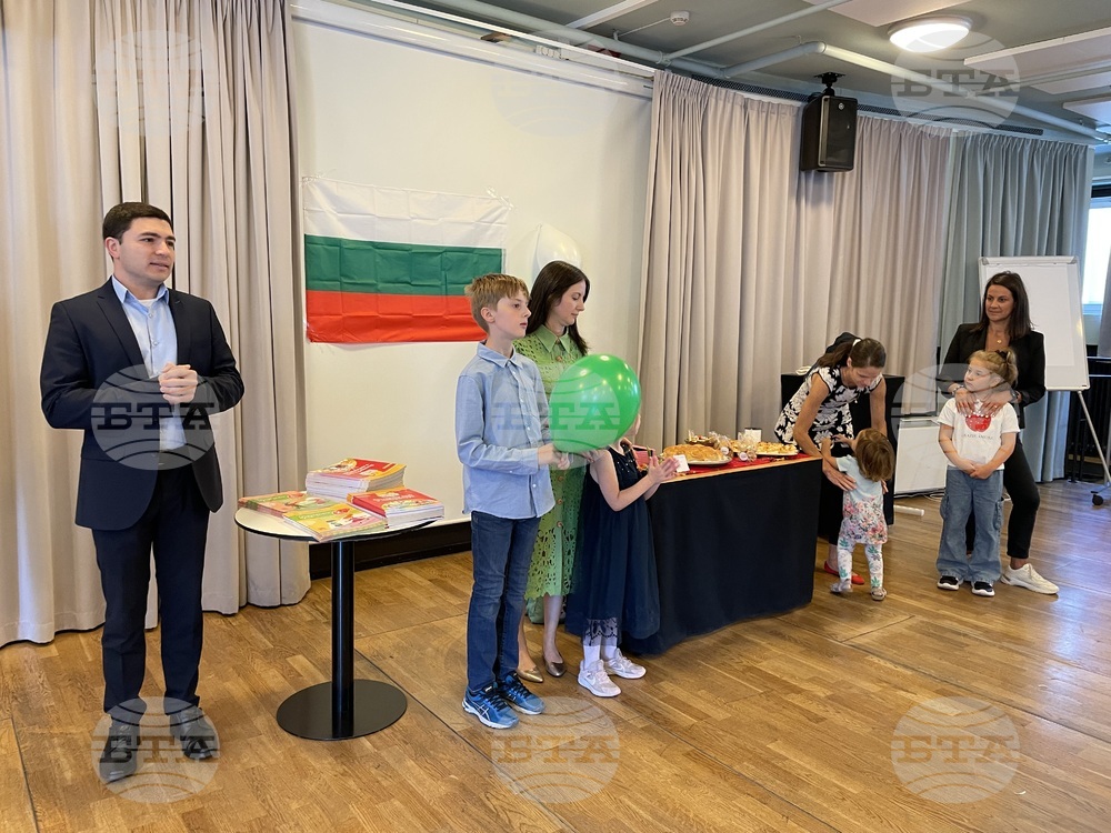Удари първият звънец, който даде началото на новата учебна година в българското училище в Стокхолм