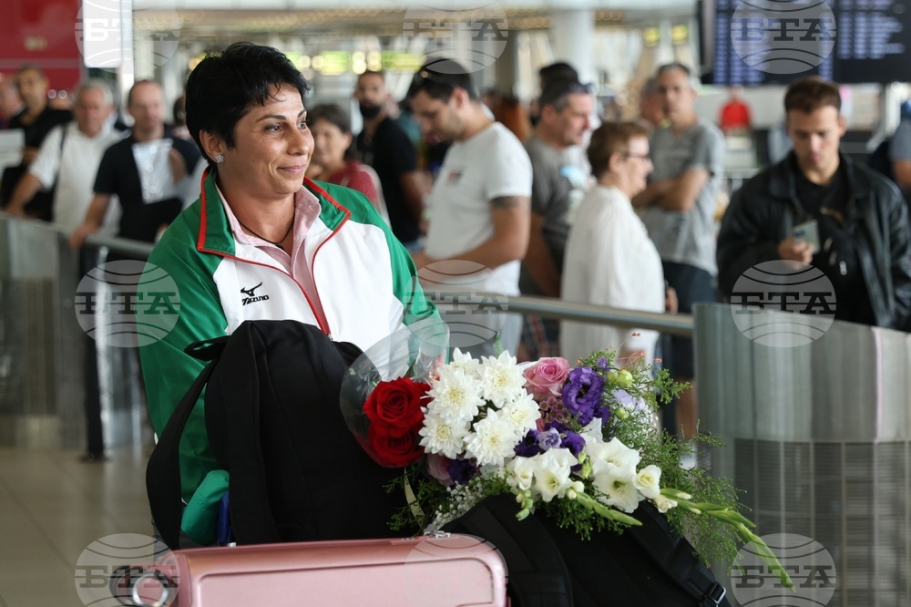 Летище "София" - Стела Енева - посрещане