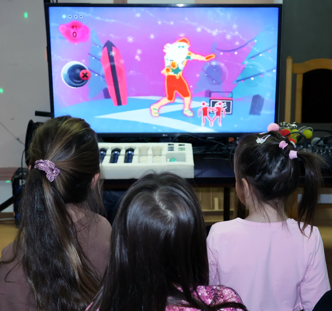 Община Ловеч: Коледно тържество за децата на служителите от общинска администрация – Ловеч