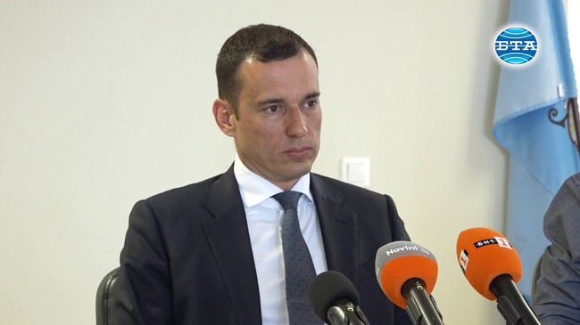 Първата ни цел е да спрем натрупването на нови отпадъци на незаконните сметища, заяви кметът на София Васил Терзиев