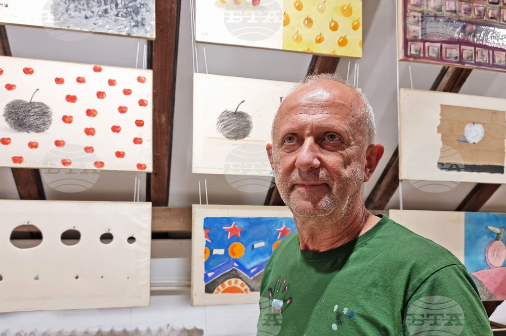 Varna Exhibition Shows Works by The Edge ArtGroup