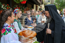 Белица – храм „Свети Георги Победоносец“ – камбанария – първа копка