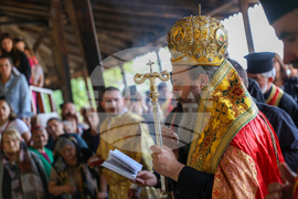 Белица – храм „Свети Георги Победоносец“ – камбанария – първа копка