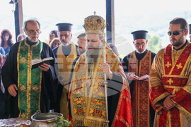 Белица – храм „Свети Георги Победоносец“ – камбанария – първа копка