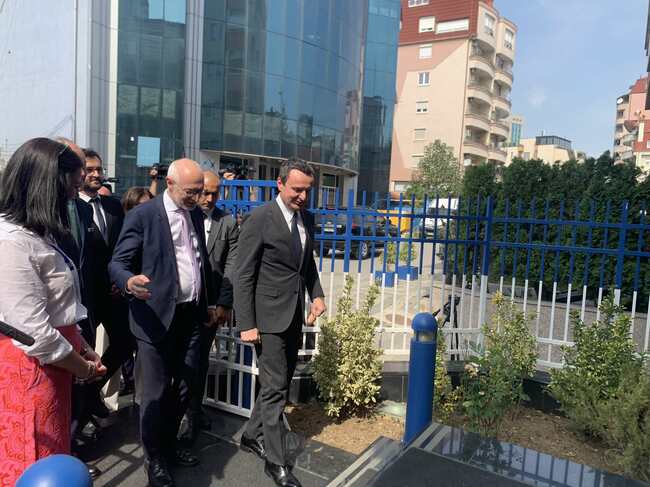 КосоваПрес: Премиерът на Косово Албин Курти за Френския институт в Прищина: Това е нов мост между Косово и Франция