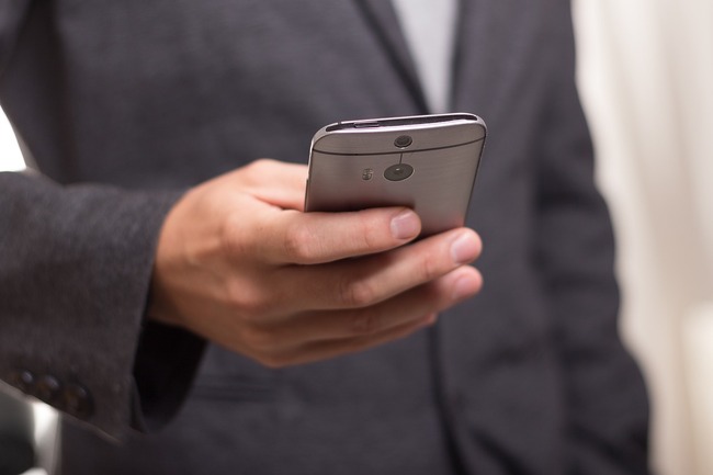 Continue the Change - Democratic Bulgaria Lawmakers Move to Shield Consumers from Mobile Price Hikes