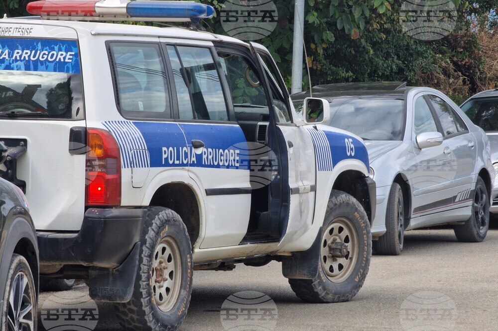 Албанската полиция залови двама заподозрени в тероризъм, барикадирали се в изоставена къща 