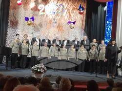 Смесен хор "Панайот Пипков" и хор "Кайлъшко ехо" изнесоха първия коледен концерт в Ловеч