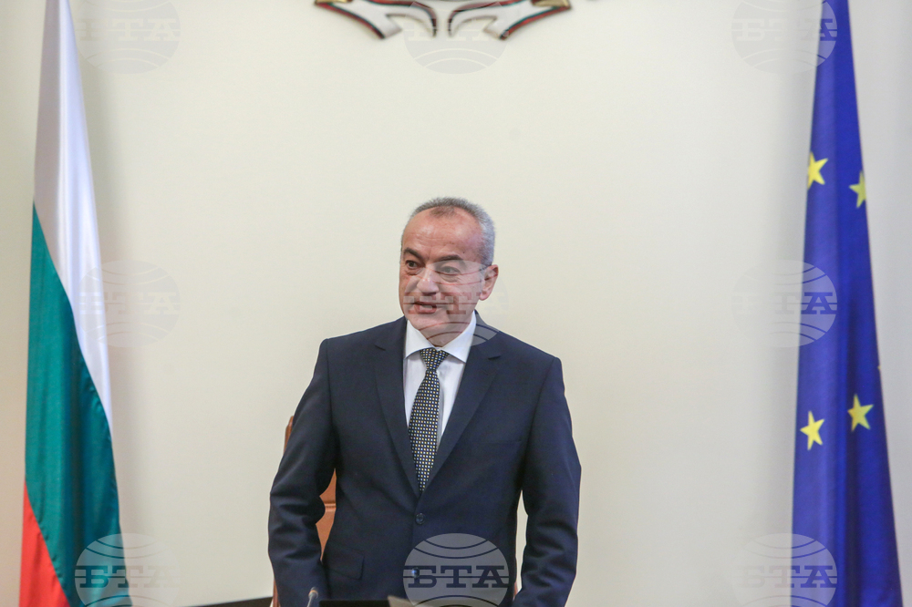 Служебно правителство - заседание - Гълъб Донев