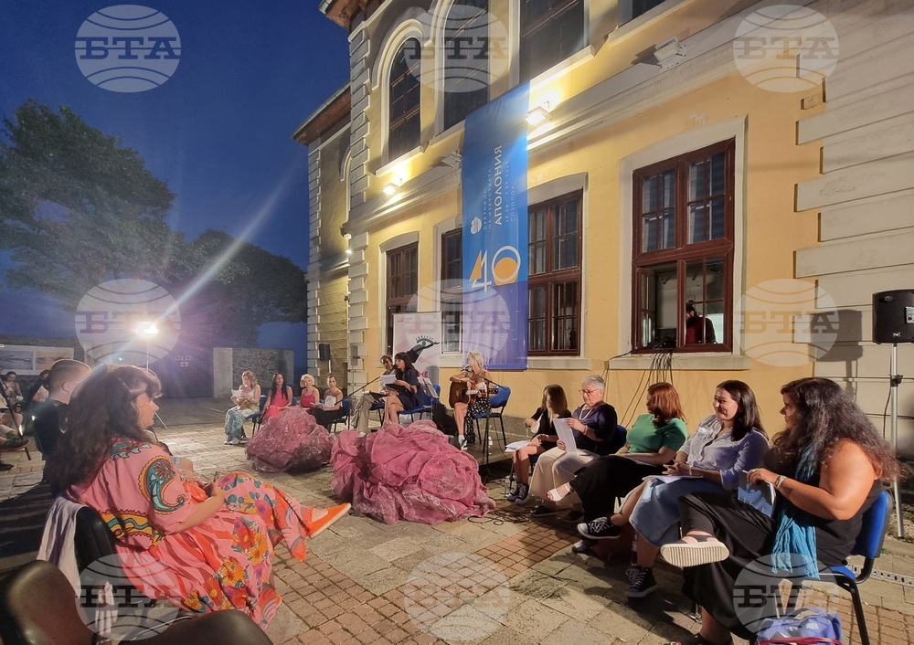 Apollonia Festival Hosts Poetry Event by Domestic Violence Survivors