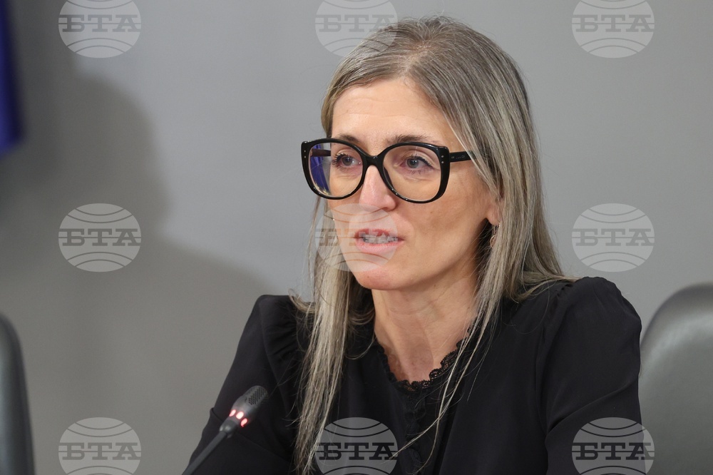 Министерски съвет - влакове - договор - подписване