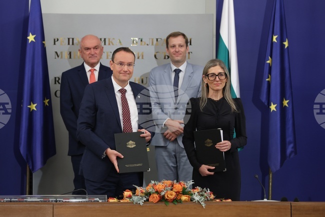 Министерски съвет - влакове - договор - подписване