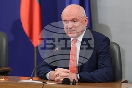 Министерски съвет - влакове - договор - подписване