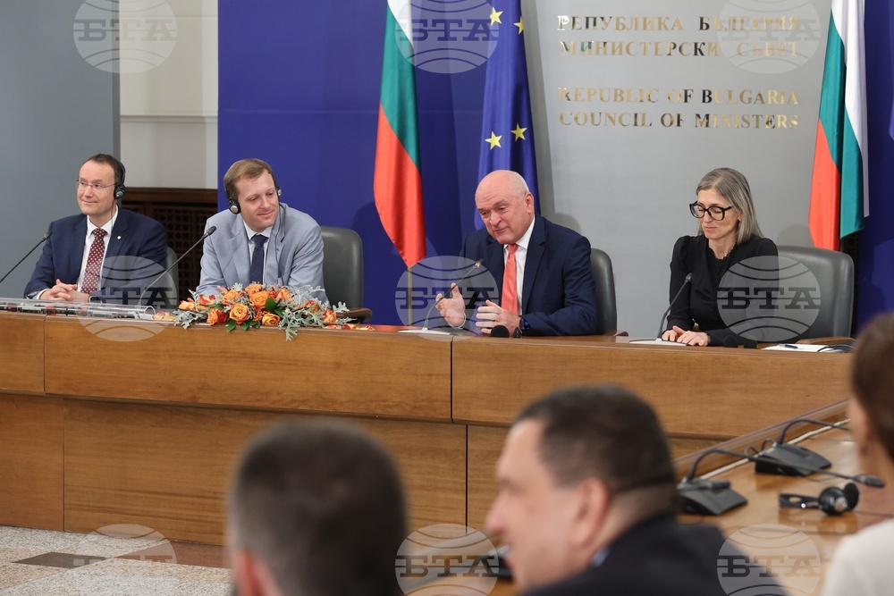 Министерски съвет - влакове - договор - подписване