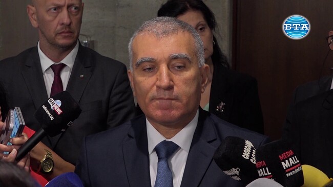 Гаубиците, които сме дали на Украйна, не са с отпаднала необходимост, смятат от „Възраждане“