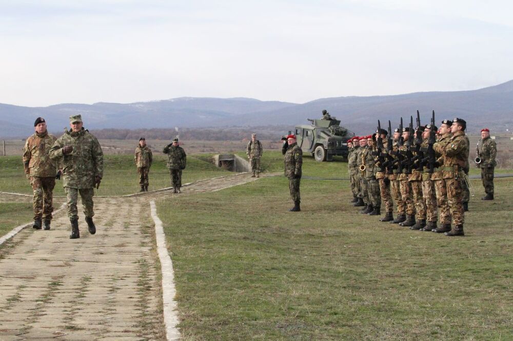 Министерство на отбраната: Бойната група на НАТО в България постигна пълни оперативни способности