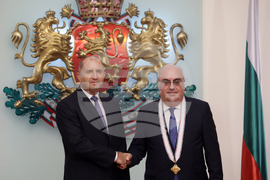 Румен Радев - Армен Едигарян- орден „Мадарски конник“