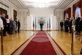 Румен Радев - Армен Едигарян- орден „Мадарски конник“