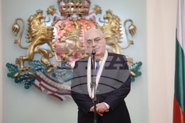 Президент - Армен Едигарян - орден „Мадарски конник“