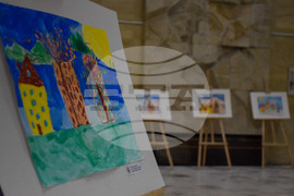 Благоевград - коледна изложба - деца