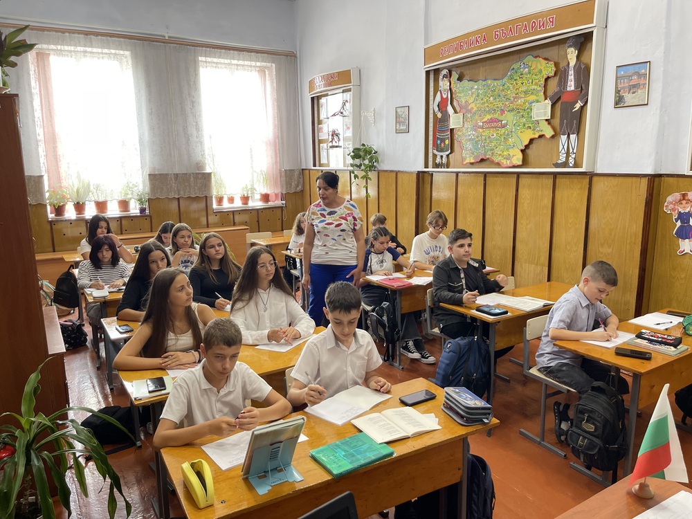 Седмокласници от Болградската гимназия в Украйна преминаха контролни тестове по български език