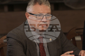 Младежка асоциация по политически науки - дискусия