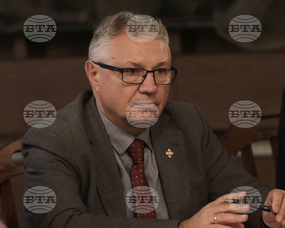 Младежка асоциация по политически науки - дискусия