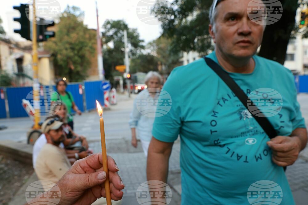 Траурно шествие - протест - "Да спасим дърветата на Опълченска"