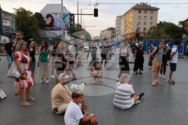 Траурно шествие - протест - "Да спасим дърветата на Опълченска"