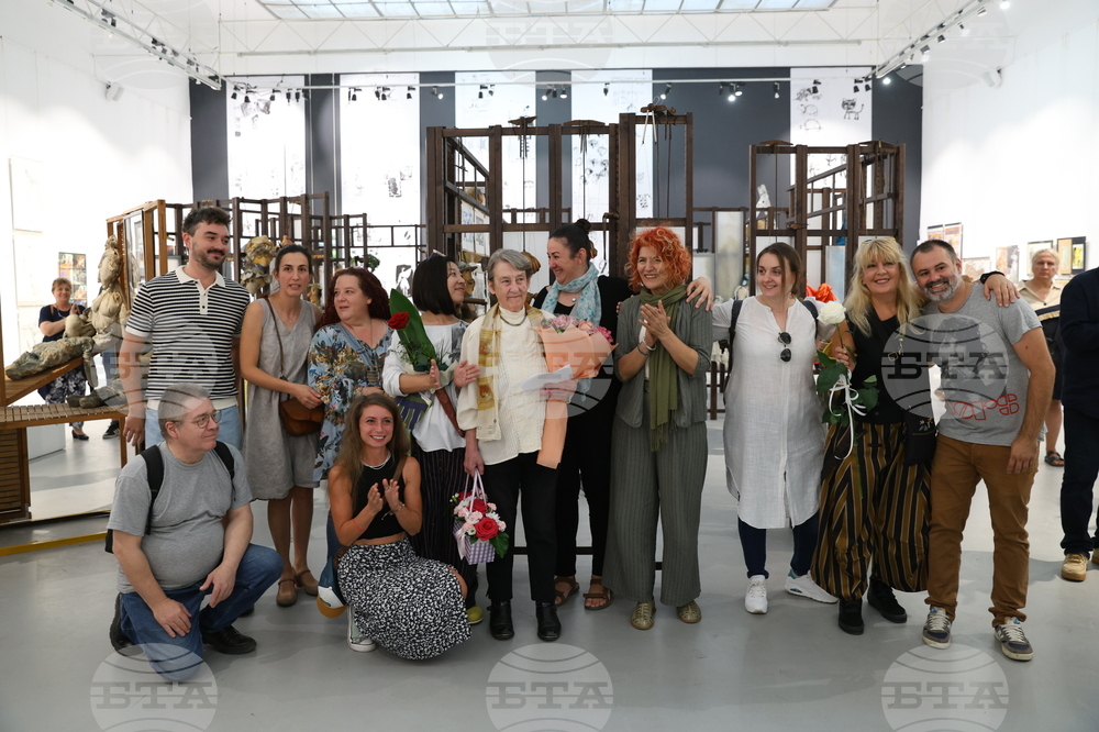 Галерия "Райко Алексиев" - Майа Петрова и ученици - изложба