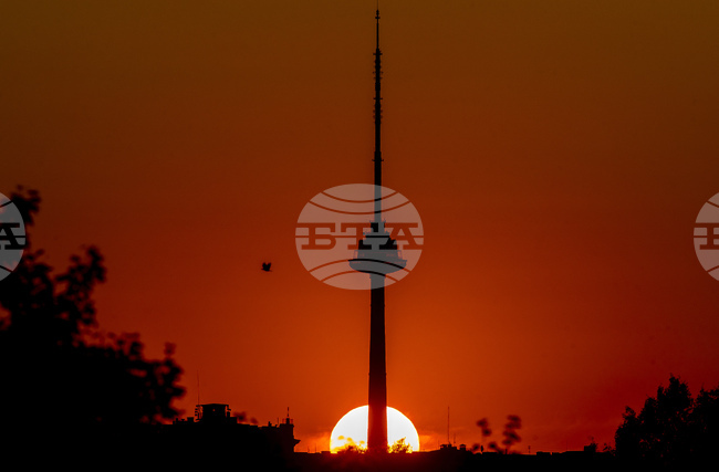 Литовски журналисти протестират срещу замразяване на бюджета и реформи, застрашаващи независимостта на обществената медия