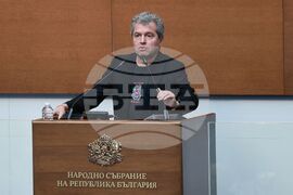 Парламент - заседание - Тошко Йорданов