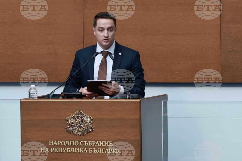 Парламент - заседание - Явор Божанков