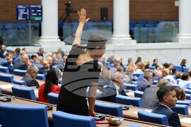 Парламент - заседание - Елисавета Белобрадова