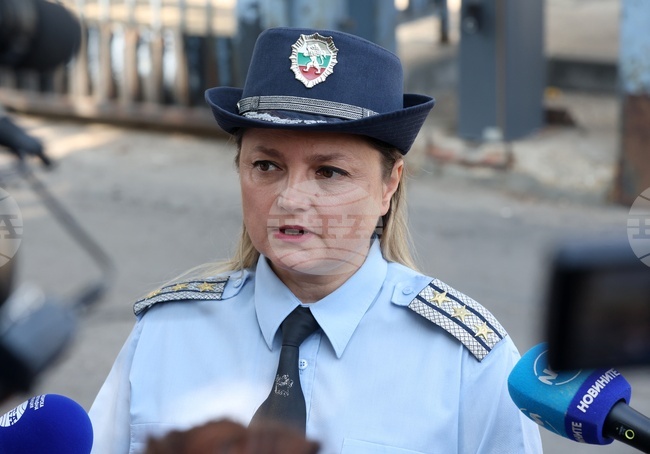 Над 300 камери и повече от 700 екипи на "Пътна полиция" ще следят за сигурността по пътищата през почивните дни
