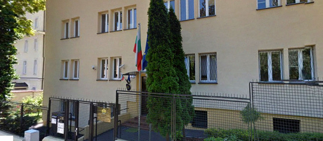 Посолството на България в Словакия публикува информация за неработни дни във връзка с предстоящите новогодишни празници