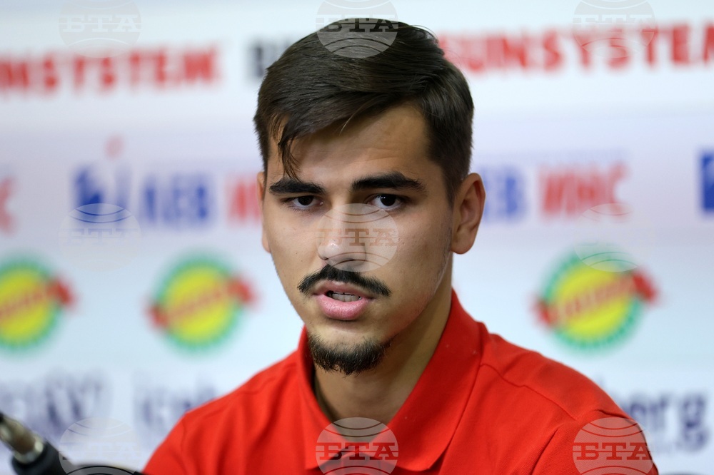 Футбол - Евгений Сердюк - награждаване и пресконференция