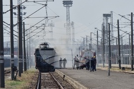 Пожарникари реагираха на сигнал за горящ локомотив на железопътната гара в Бургас