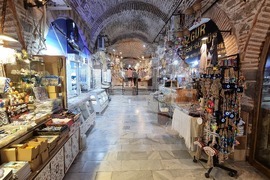 Турция - Измир - исторически пазар Кемералтъ