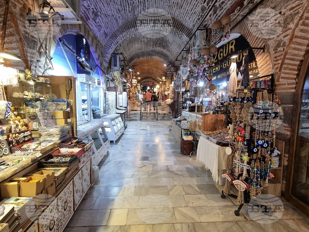 Турция - Измир - исторически пазар Кемералтъ