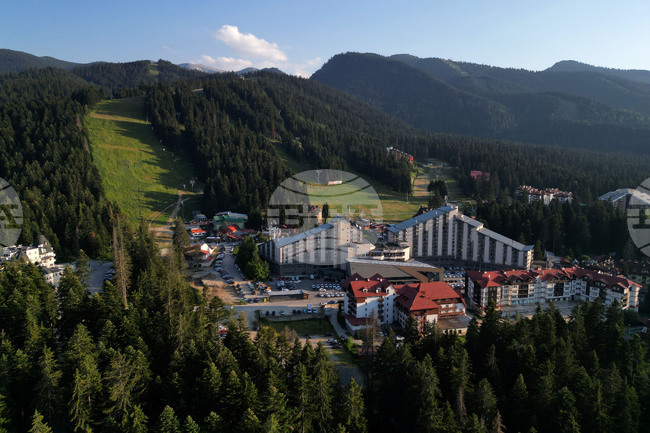 Добри са условията за туризъм в планините, но се очаква горещо време, съобщиха от Планинската спасителна служба на БЧК