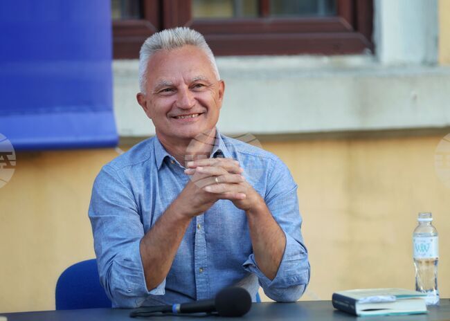 Zachary Karabashliev’s “Wound” Named Bulgarian Novel of the Year