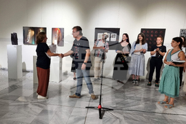 Добрич - „Хартията - същност и намеса“ - изложба