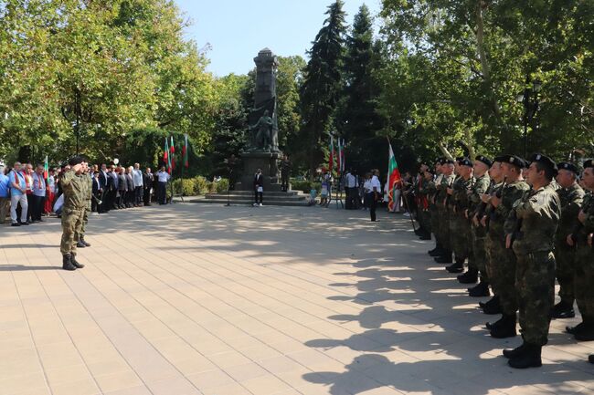 Драгомир Драганов: Отчуждението помежду ни, апатията и бягството от отговорност, водят преди всичко до безвремие и най-вече блокират стремежа ни към просперитет