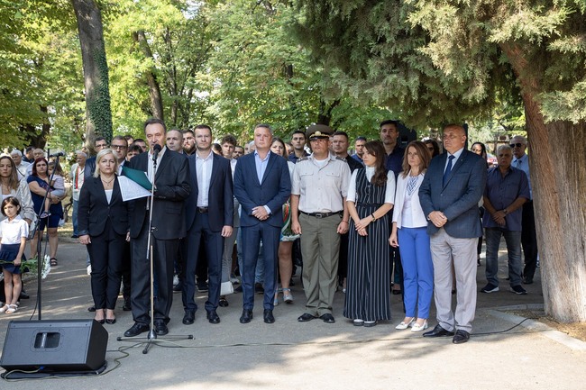 Община Стара Загора: Заедно сме по-силни, акцентира на Съединението зам.-кметът Радостин Танев